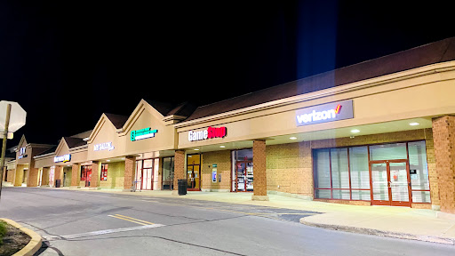 Shopping Mall «Brandywine Square Shopping Center», reviews and photos, Quarry Rd & U.S. 30, Downingtown, PA 19335, USA