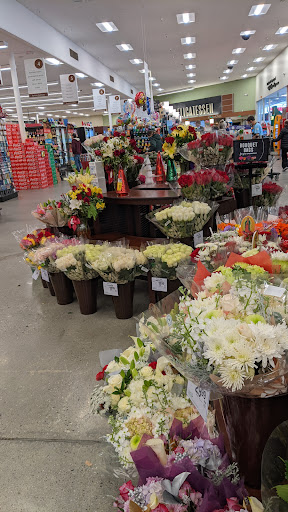 Grocery Store «Safeway», reviews and photos, 70 Cabrillo Hwy, Half Moon Bay, CA 94019, USA