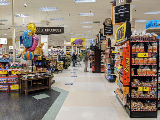 Grocery Store «Quality Food Center», reviews and photos, 211 Parkplace Center, Kirkland, WA 98033, USA