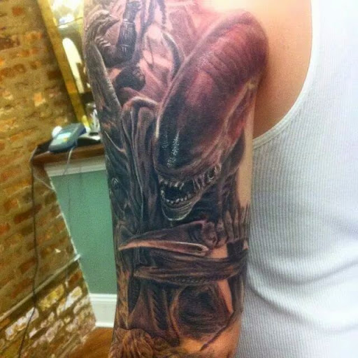 Tattoo Shop «Ageless Arts Tattoo and Body Piercing Studios», reviews and photos, 2407 S Kedzie Ave, Chicago, IL 60623, USA