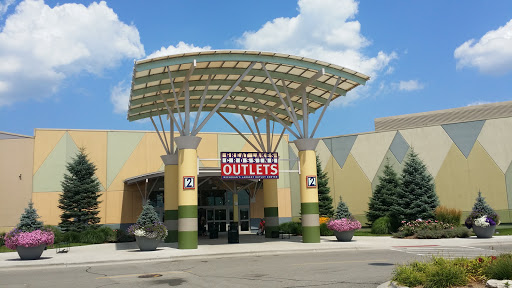Shopping Mall «Great Lakes Crossing Outlets», reviews and photos, 4000 Baldwin Rd, Auburn Hills, MI 48326, USA