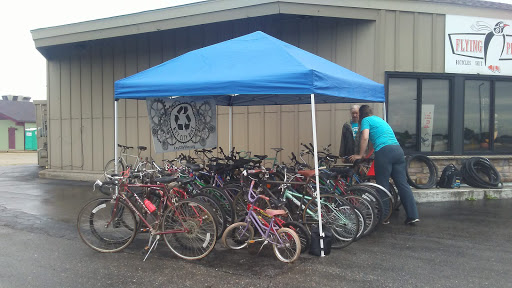 Sporting Goods Store «Flying Penguin Outdoor Sports», reviews and photos, 624 N Victory Dr, Mankato, MN 56001, USA