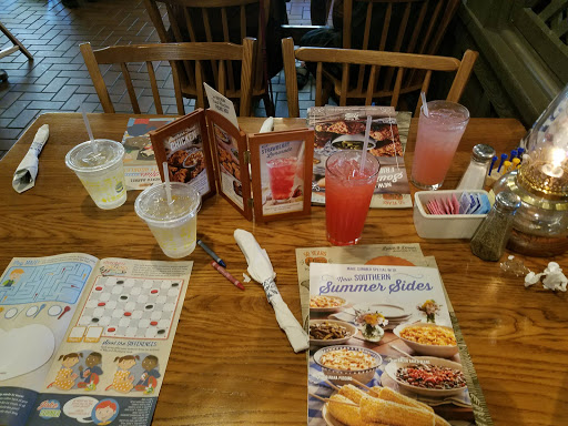 American Restaurant «Cracker Barrel Old Country Store», reviews and photos, 4321 S Interstate Hwy 35, San Marcos, TX 78666, USA