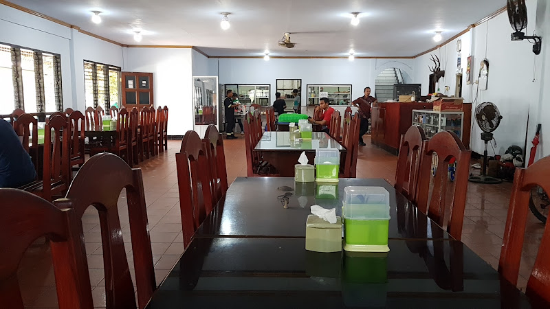 Rumah Makan di Papua Bar dengan Banyak Pilihan Restoran