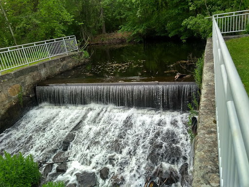 Park «D.W. Field Park», reviews and photos, D W Field Pkwy, Brockton, MA 02301, USA