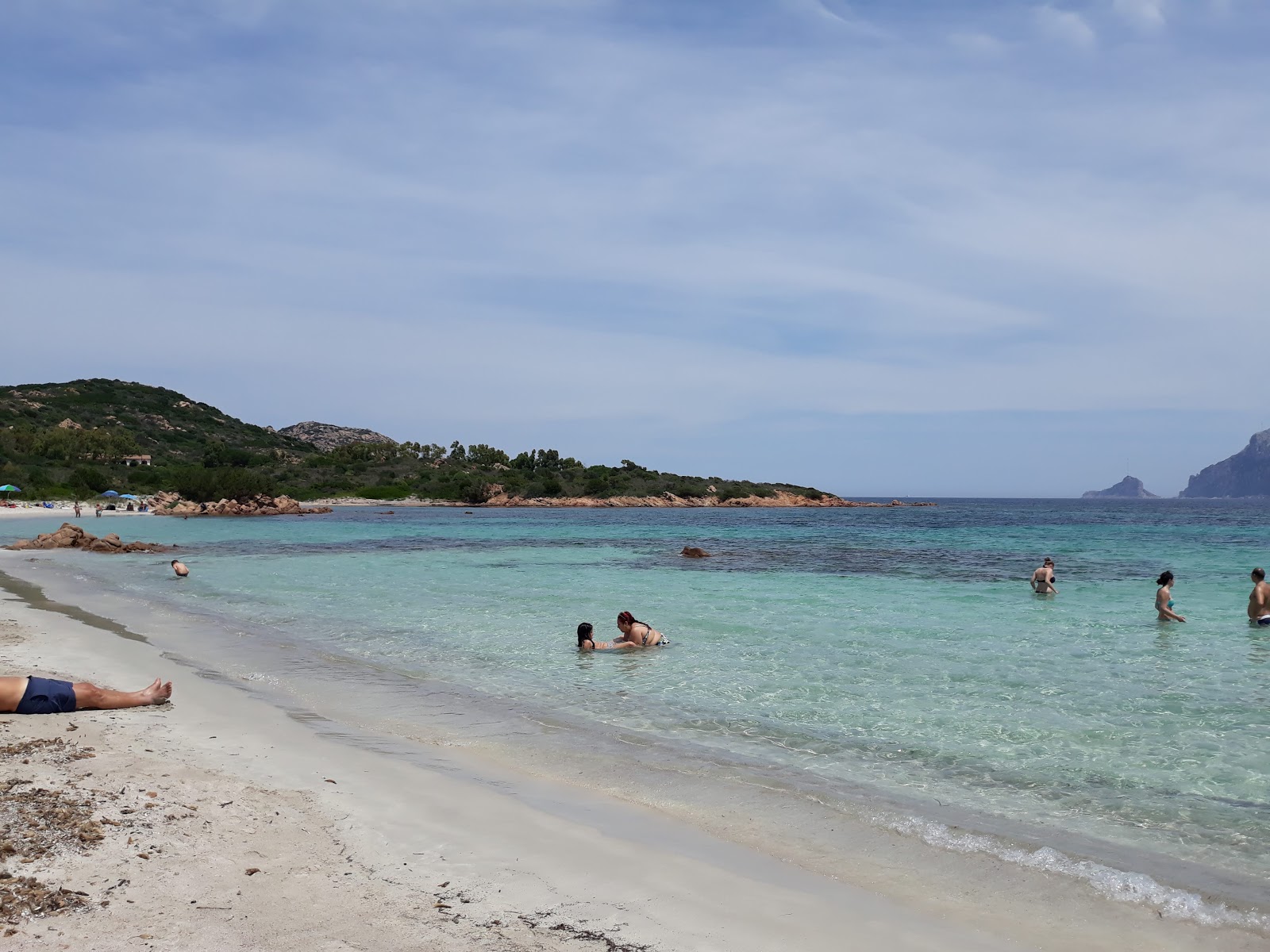 Spiaggia delle tre sorelle'in fotoğrafı doğal alan içinde bulunmaktadır