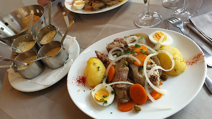 Restaurant Le Rond Point - 17 Av. de Lattre de Tassigny, 57000 Metz, France