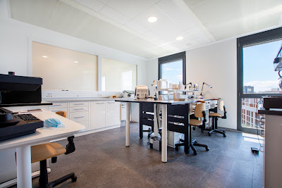 Laboratoire de prothèses dentaires | INSTACARE à Lyon