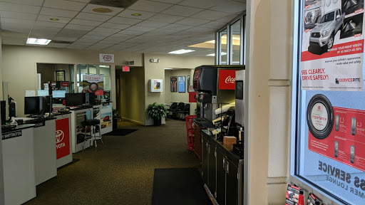 Toyota Dealer «Fred Anderson Toyota of Asheville», reviews and photos, 777 Brevard Rd, Asheville, NC 28806, USA