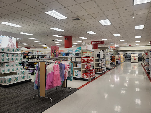 Department Store «Target», reviews and photos, 777 E Colorado Blvd, Pasadena, CA 91101, USA