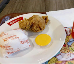 Richeese Factory Paris Van Java photo