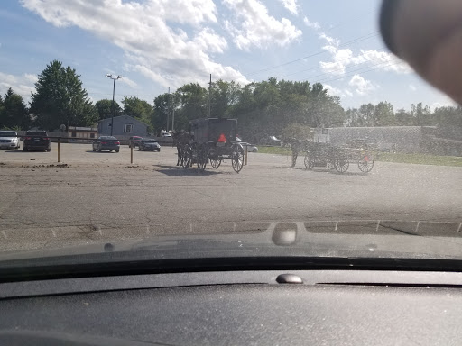 Grocery Store «Hardings Friendly Market», reviews and photos, 510 S Main St, Middlebury, IN 46540, USA