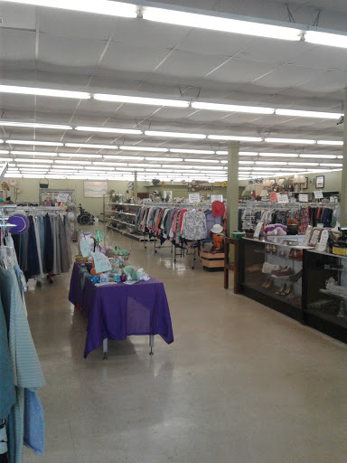 Thrift Store «Gulfside Hospice Thrift Shoppe», reviews and photos, 36524 FL-54, Zephyrhills, FL 33542, USA