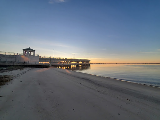 Liquor Store «Circle Liquor Store», reviews and photos, 1 MacArthur Blvd, Somers Point, NJ 08244, USA