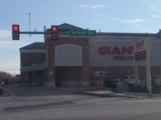 Grocery Store «Giant Food Stores», reviews and photos, 300 E Baltimore Ave, Lansdowne, PA 19050, USA