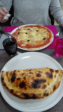 Plats et boissons du Pizzeria La Pizza Gourmande à Branne - n°5