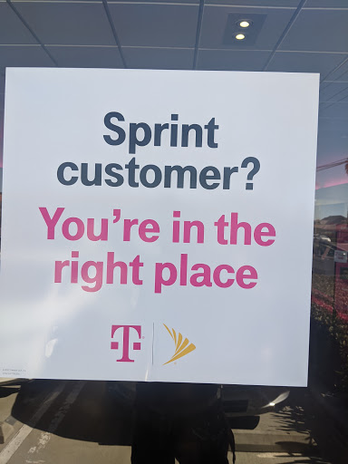 Cell Phone Store «T-Mobile», reviews and photos, 1192 E Imperial Hwy, Placentia, CA 92870, USA