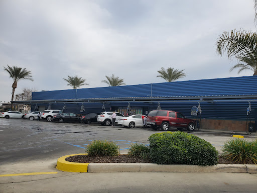 Mister Car Wash en Bakersfield