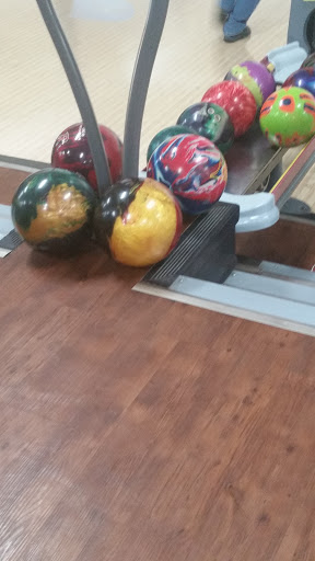 Bowling Alley «Air Lanes Bowling Center», reviews and photos, 4200 Fleur Dr, Des Moines, IA 50321, USA