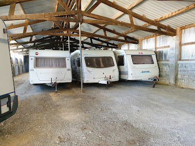 Caravanes 24 - Hivernage et gardiennage de caravanes à Saint-Genies