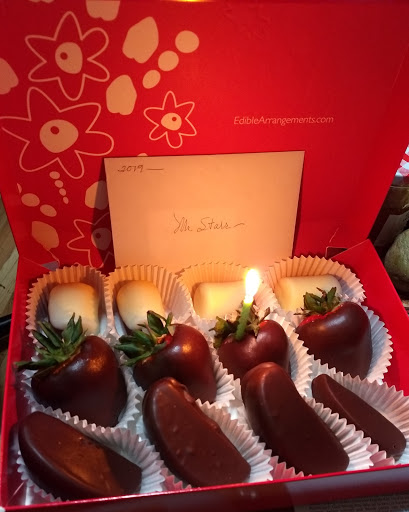 Gift Shop «Edible Arrangements», reviews and photos, 6617 E Mill Plain Blvd, Vancouver, WA 98661, USA