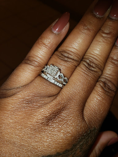 Jewelry Buyer «Commack Jewelry Exchange», reviews and photos, 20 Veterans Memorial Hwy, Commack, NY 11725, USA