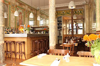 Atmosphère du Restaurant français Poulette à Paris - n°12