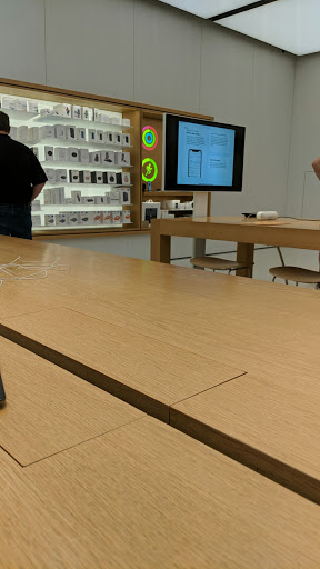 Computer Store «Apple Jordan Creek», reviews and photos, 101 Jordan Creek Pkwy, West Des Moines, IA 50266, USA