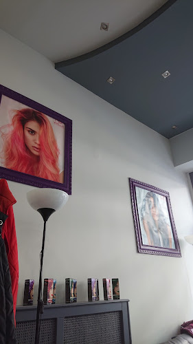 Yianni Μαυριδης Γιαννης - Κουρείο