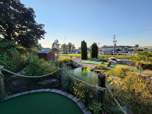 Golf Course «Waters Edge Mini Golf», reviews and photos, 230 N Ronks Rd, Bird in Hand, PA 17505, USA