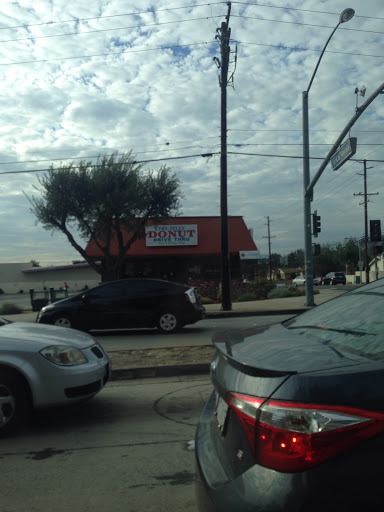 Donut Shop «Jelly Donut», reviews and photos, 2097 N Towne Ave, Pomona, CA 91767, USA