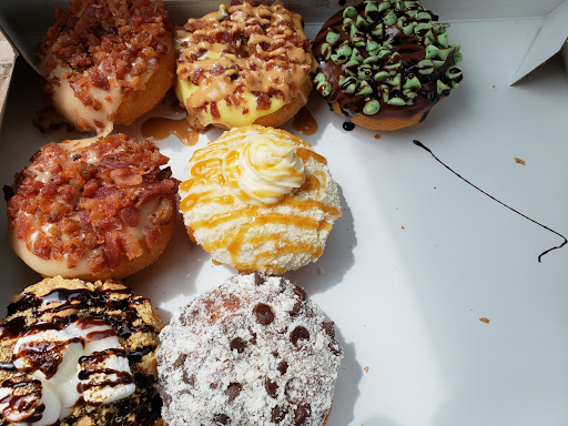 Donut Shop «Peace, Love & Little Donuts», reviews and photos, 100 E Erie St #126, Kent, OH 44240, USA