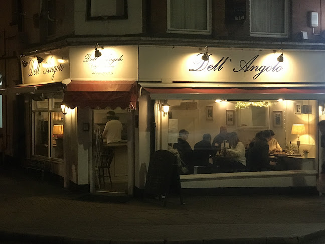 Comments and reviews of Dell'Angolo Pizzeria