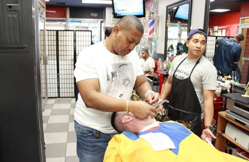 Barber Shop «Corona Barbershop Plus», reviews and photos, 94-17 37th Ave, Jackson Heights, NY 11372, USA