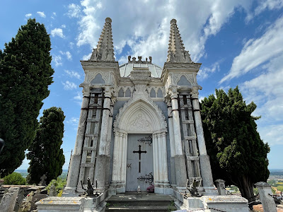Cimetière de Castelnau d Estretefonds à Castelnau-d'Estrétefonds