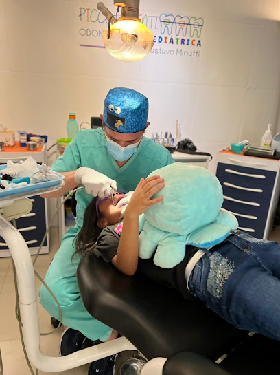 Dr. Gustavo Minutti - Odontologia Infantil (Odontopediatra)