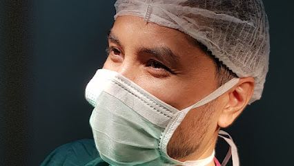 Dr.Emir Doğan / Oculoplastic & Refractive Surgery