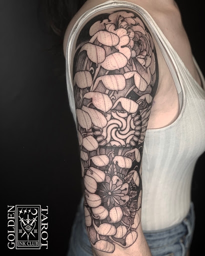 Explore linework tattoos ideas, creative tattoo ideas in Winter Park, available at Golden Tarot Ink Club
