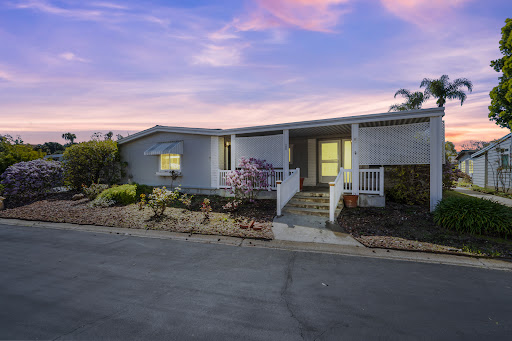 Jose Luiz Morales Group - Realtor image