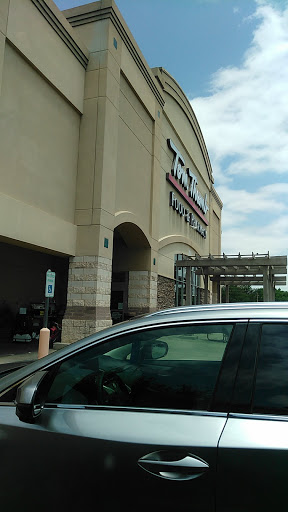 Grocery Store «Tom Thumb», reviews and photos, 2611 West Park Row, Arlington, TX 76013, USA