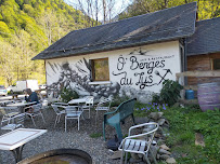 Atmosphère du Restaurant Ô berges du Lys à Cazeaux-de-Larboust - n°1