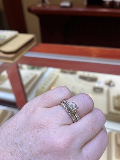 Jewelry Store «Benchmark Jewelers - Town East Mall», reviews and photos, 1162 Town East Mall, Mesquite, TX 75150, USA