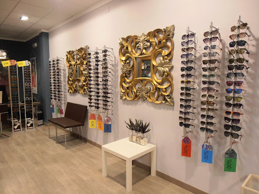Optica Almoradiel en La Puebla de Almoradiel, Toledo