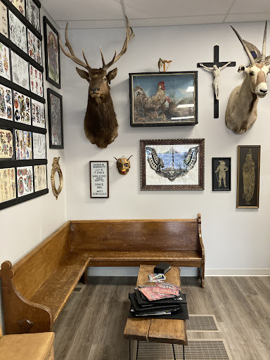 Tattoo Shop «Grinn & Barrett Tattoo and Piercing», reviews and photos, 3021 Leavenworth St, Omaha, NE 68105, USA