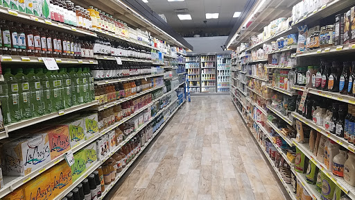 Natural Foods Store «Yes! Organic Market Brookland», reviews and photos, 3809 12th St NE, Washington, DC 20017, USA