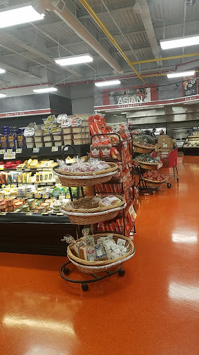Grocery Store «ShopRite of Veterans Rd», reviews and photos, 3010 Veterans Rd W, Staten Island, NY 10309, USA