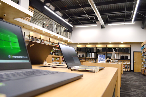 Computer Repair Service «Computers Plus - Evansville Computer Store», reviews and photos, 301 S Green River Rd, Evansville, IN 47715, USA