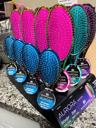 Beauty Salon «Elegant Edge Hair Salon and Day Spa», reviews and photos, 11 Phelps Way, Willington, CT 06279, USA