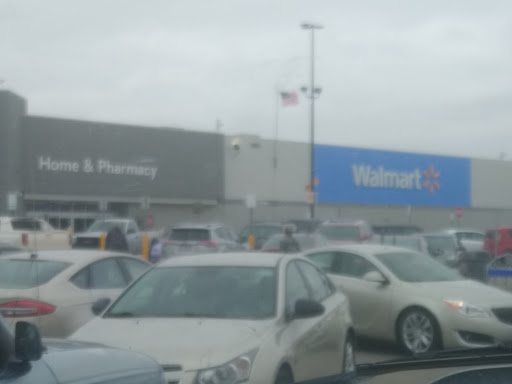 Department Store «Walmart Supercenter», reviews and photos, 3003 N Highway 61, Muscatine, IA 52761, USA