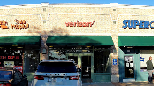Verizon Wireless Communications, 3300 Bee Cave Rd #765, Austin, TX 78746, USA, 